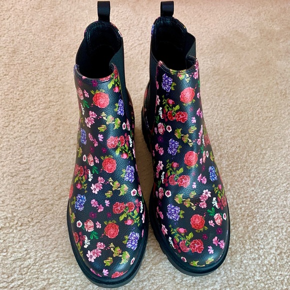 Shoes | Floral Chelsea Boots | Poshmark